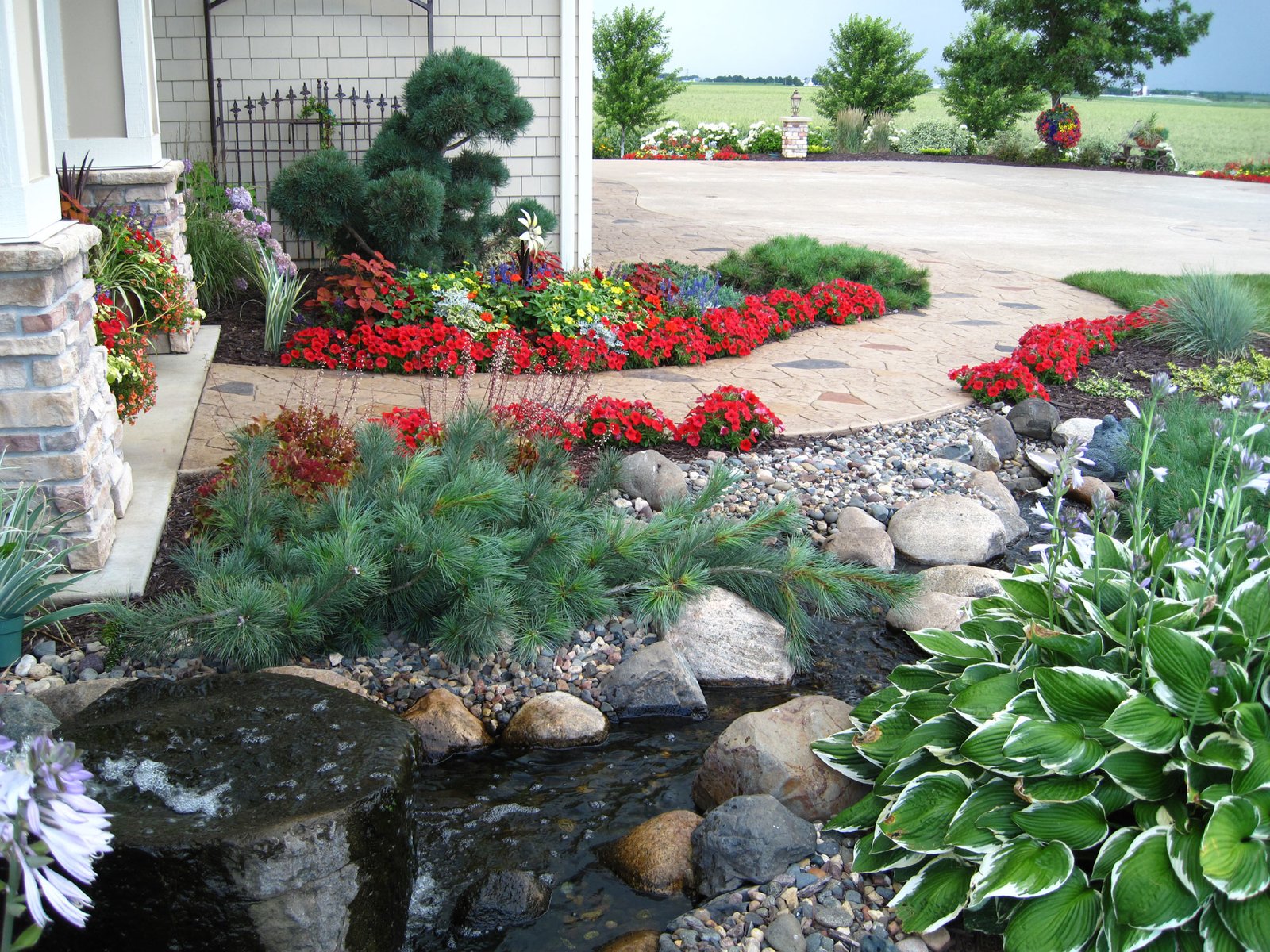 the difference between hardscape and softscape - pahl's market