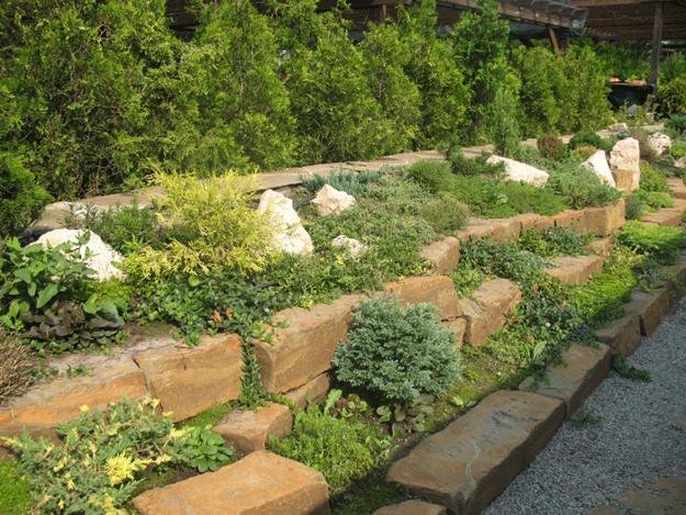 25 beautiful hill landscaping ideas and terracing inspirations