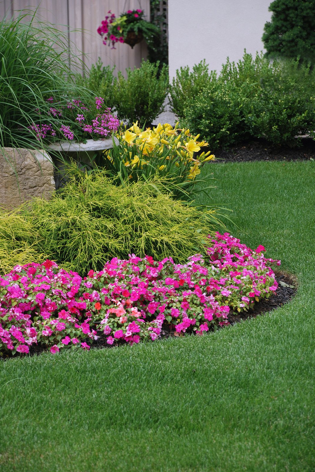 landscape design: a houston topiary for gardens with small spaces