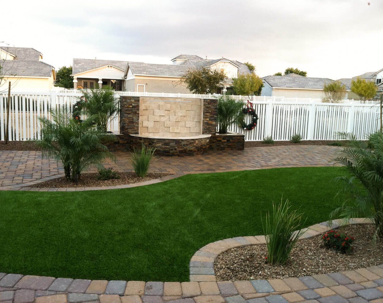 5 desert landscaping ideas to upgrade your yard