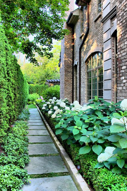 18 creative garden path ideas that you can easily make