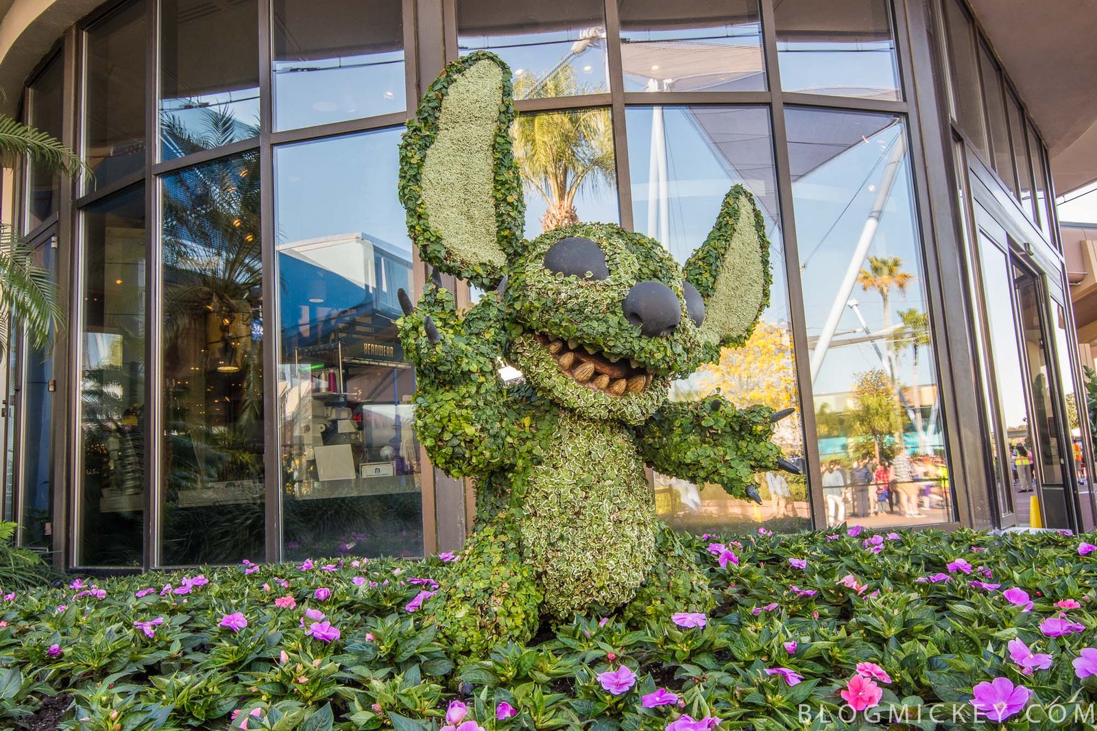photos - 2017 epcot flower and garden festival topiaries - blog mickey