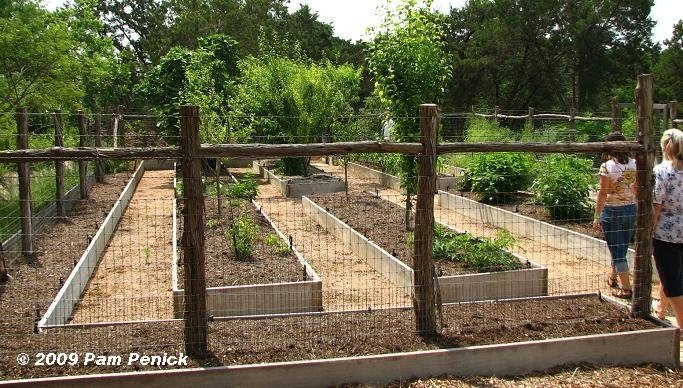 Garden Designers Roundtable: Vegetable Garden Design | Diggingdigging inside Vegetable Garden Design