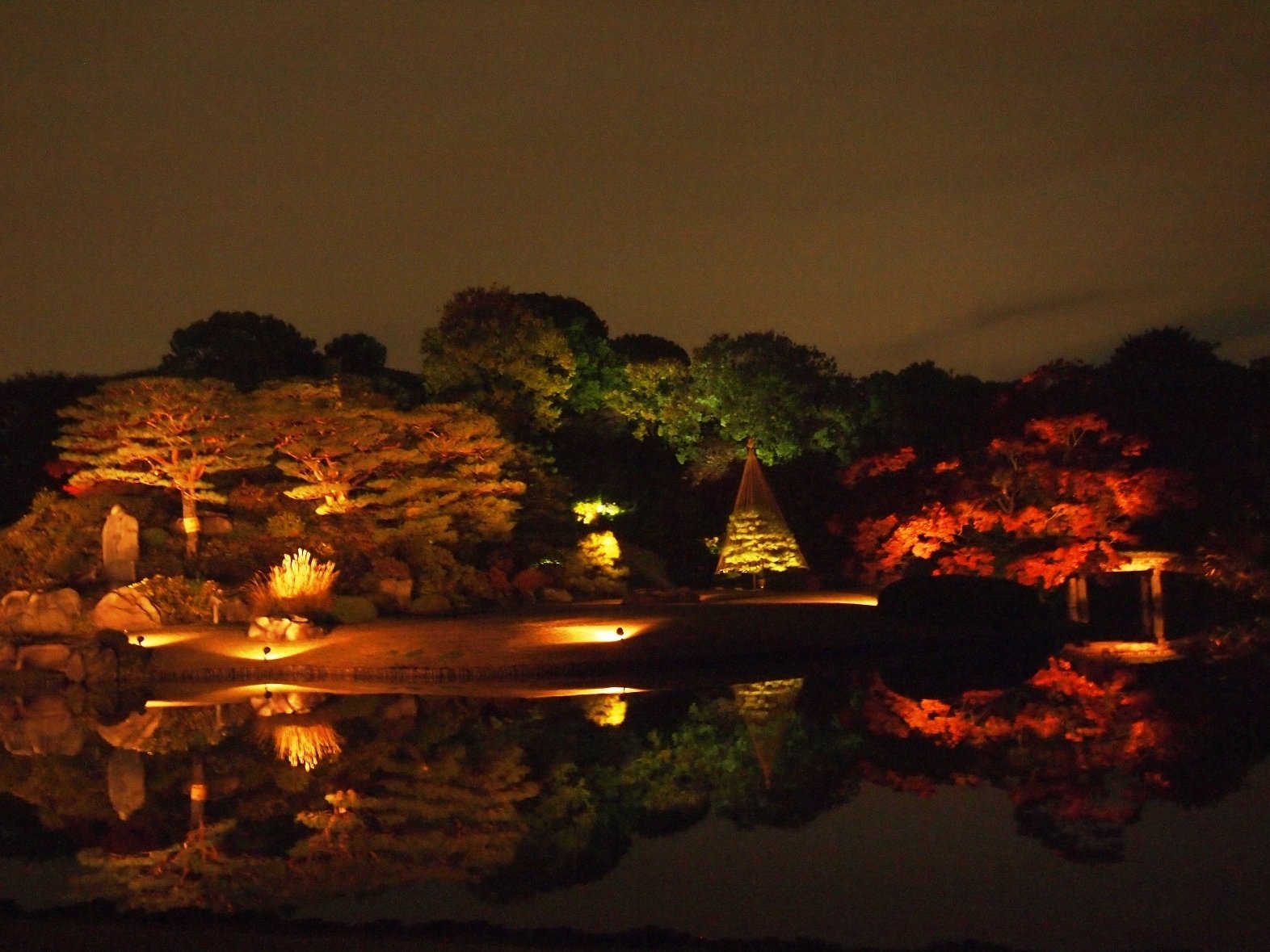 Rikugien Autumn Light Up | Life To Reset intended for Rikugien Garden Autumn Light Up