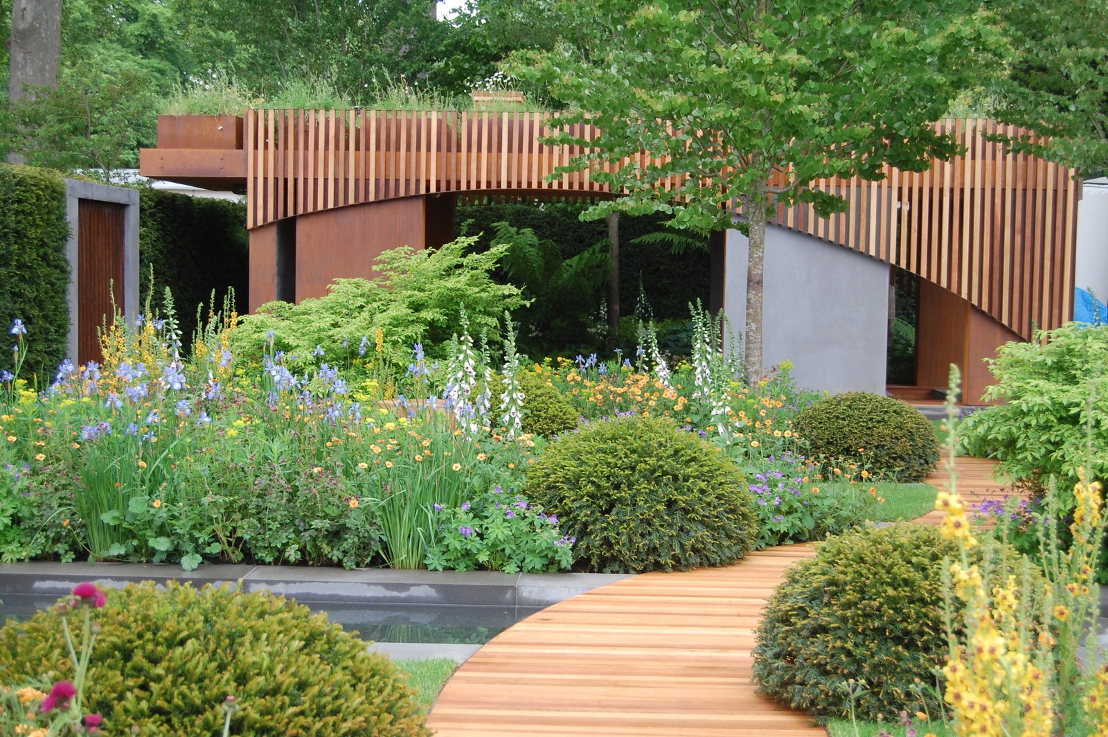 plan glorious days out at the chelsea flower show - and many more