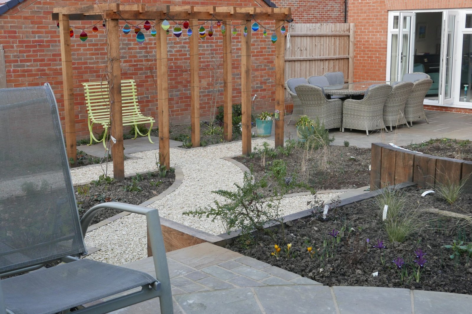small garden rooms journey seating planting levels