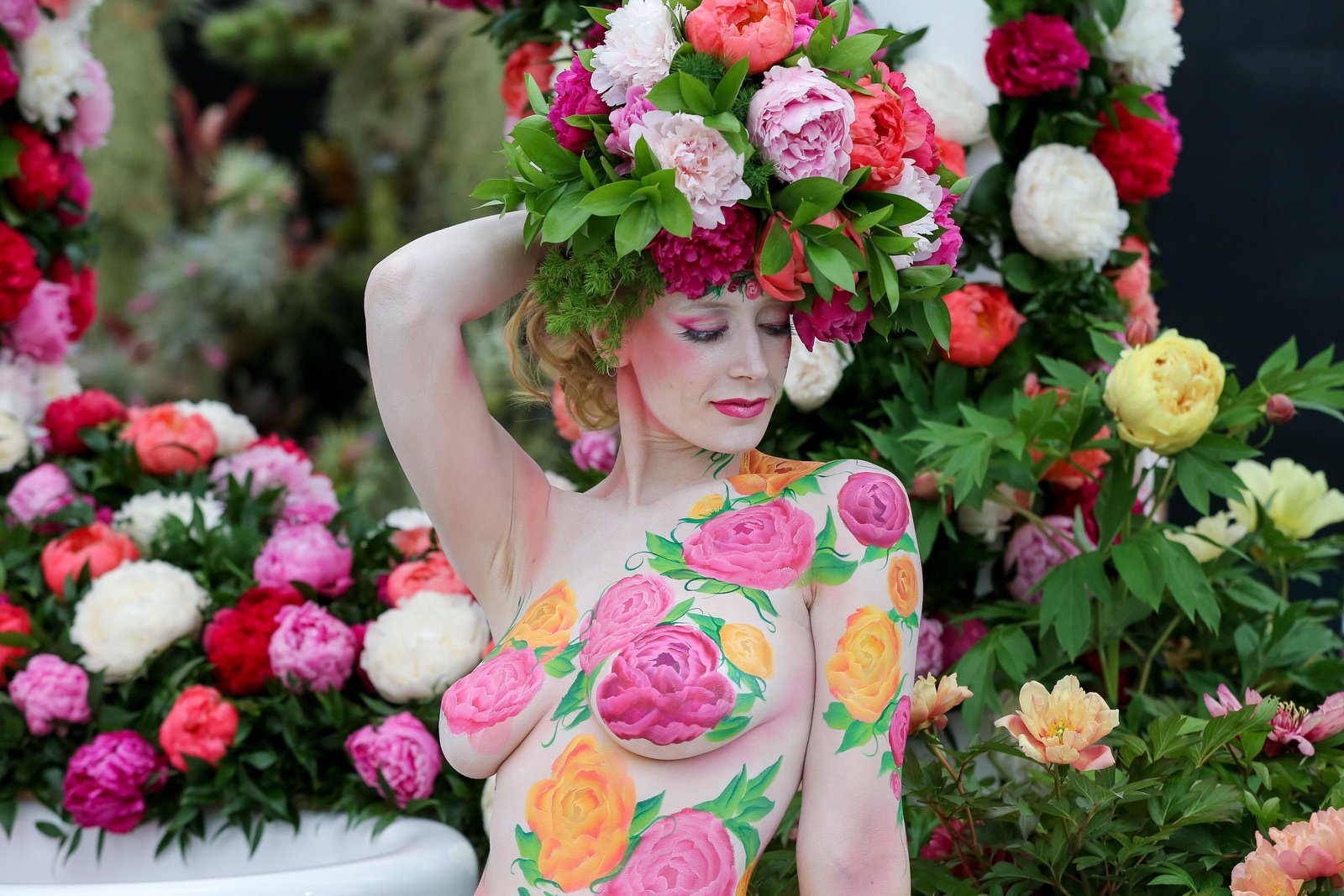 how long does the rhs chelsea flower show go on for? tv coverage