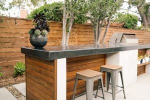 Read more about the article Outdoor Patio Bar Design Ideas