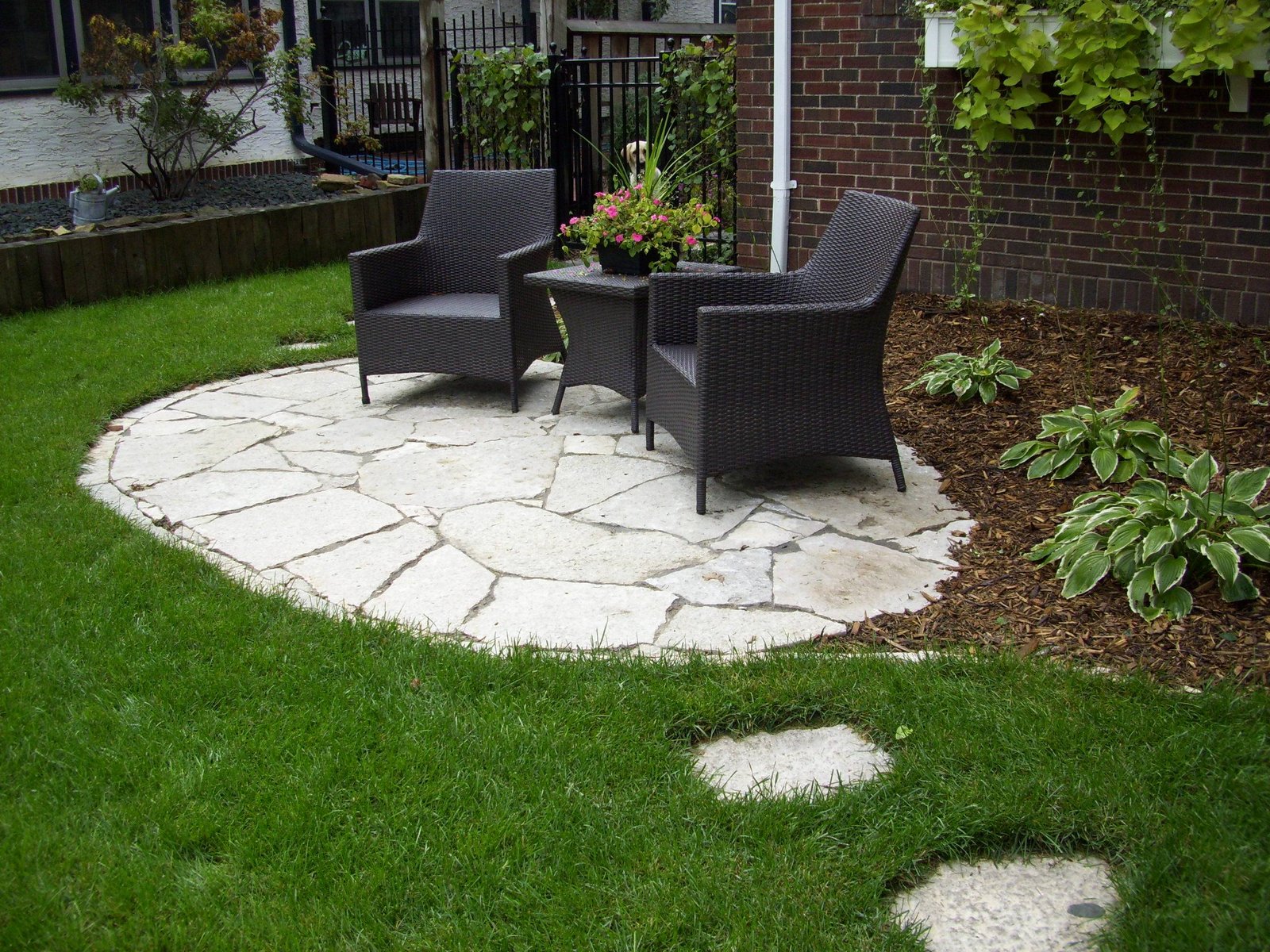amazing small front yard patio ideas jpeg - cute homes | #32704