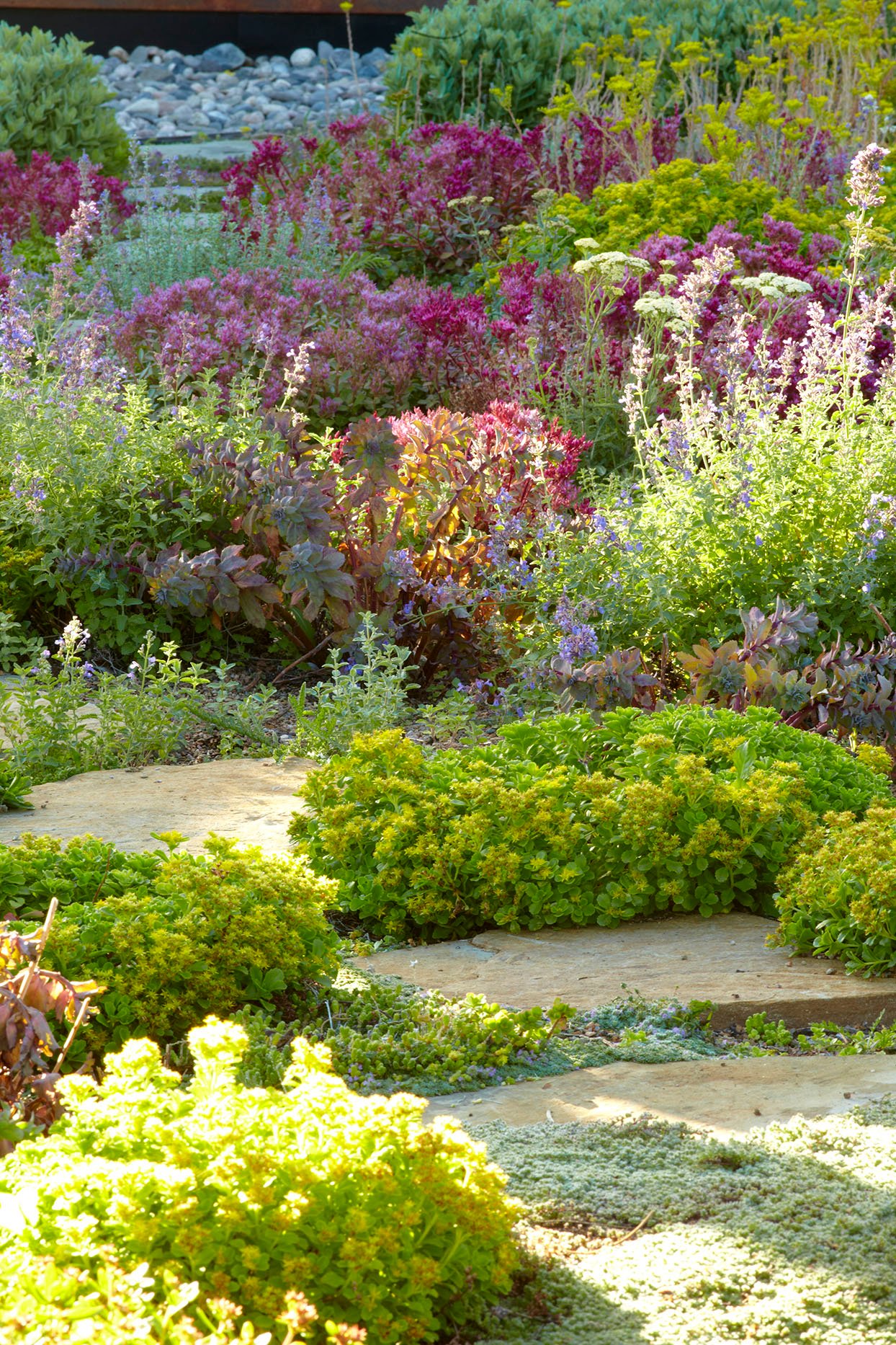 enter the country gardens magazine garden awards | better homes