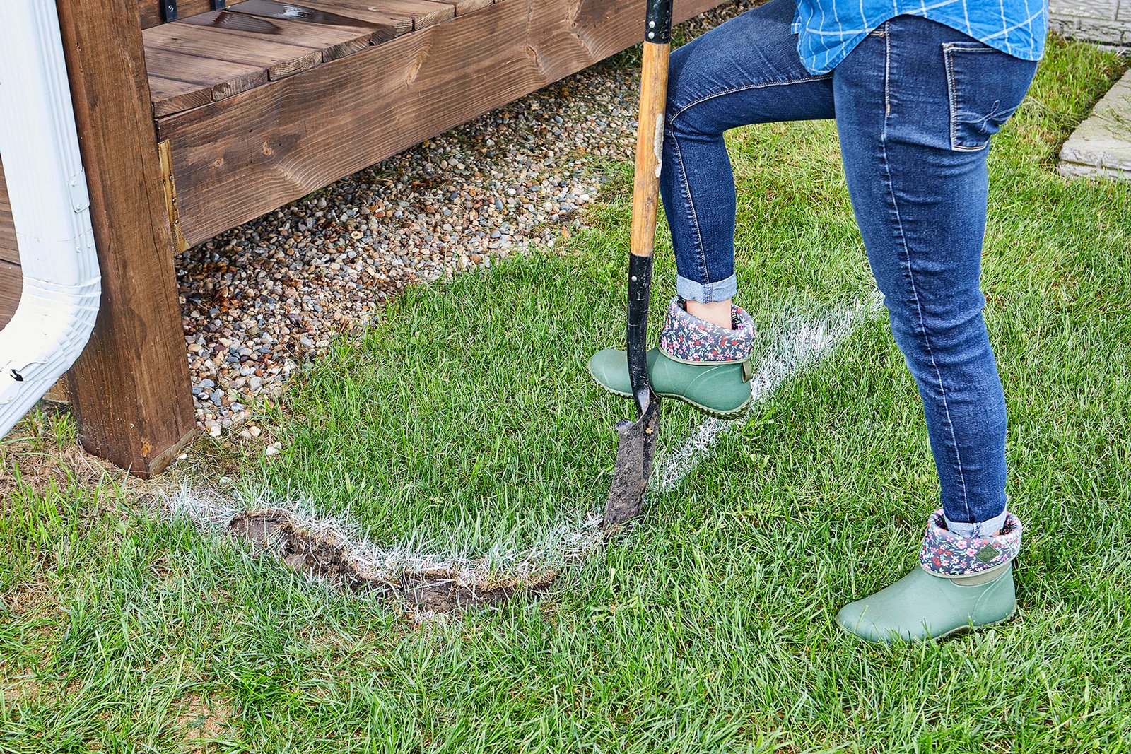 building a flower bed without digging | better homes & gardens
