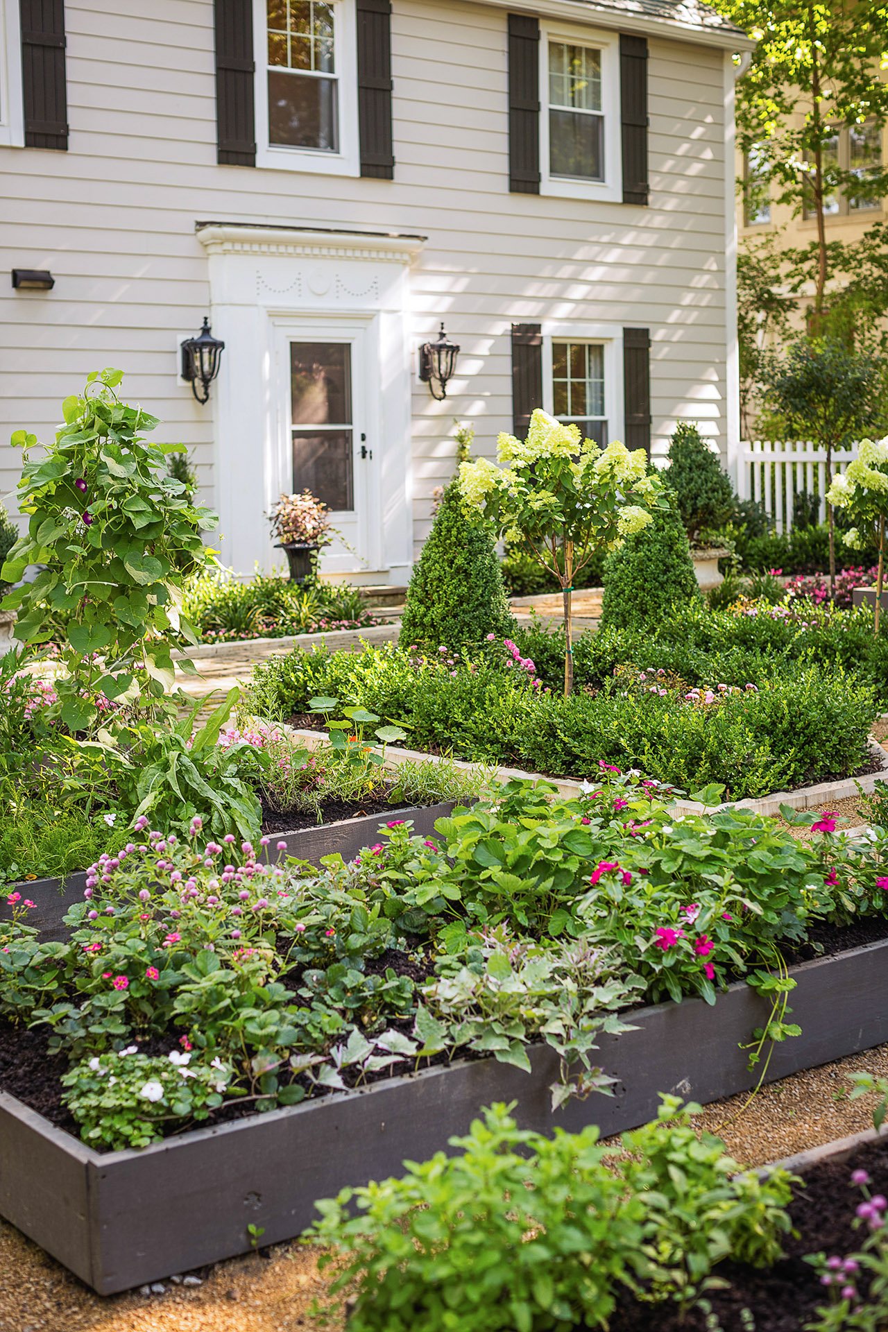 simple front yard landscaping ideas | better homes & gardens