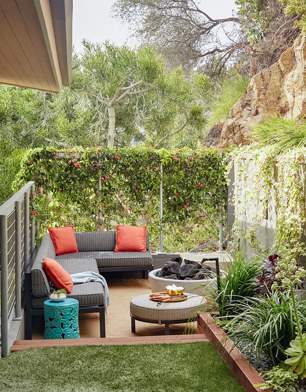 30+ small garden designs that you can have in your apartment | modern