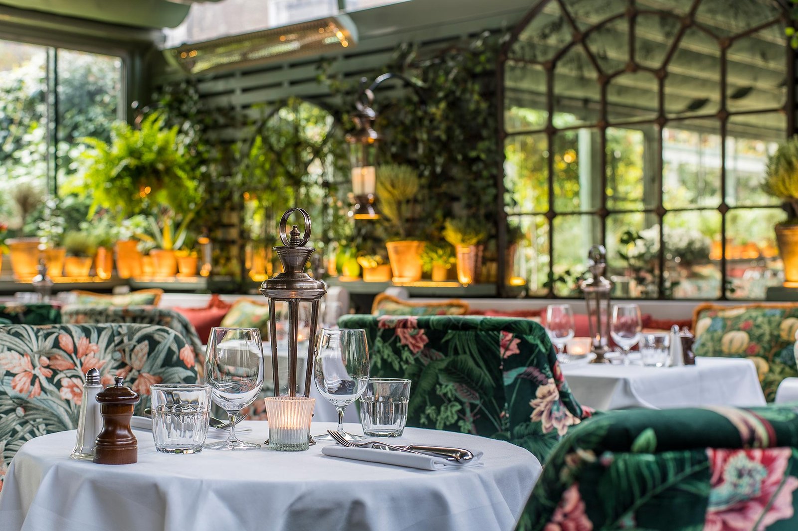 restaurant image gallery - the ivy chelsea garden, london