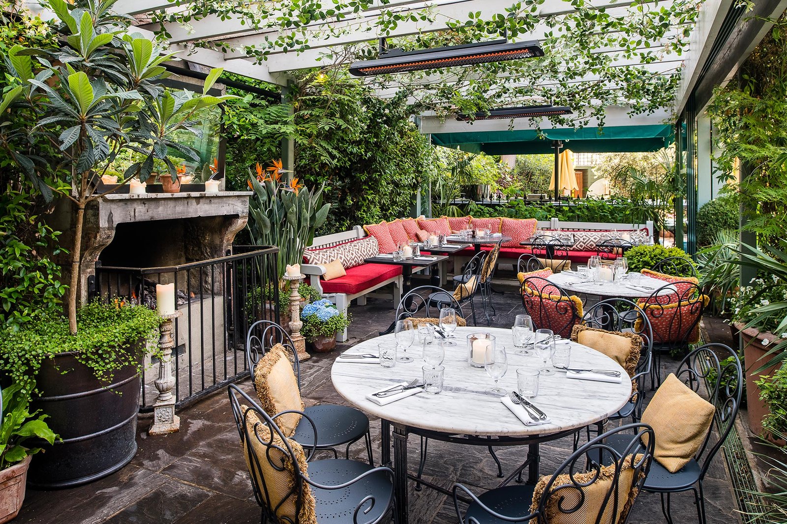 restaurant image gallery - the ivy chelsea garden, london