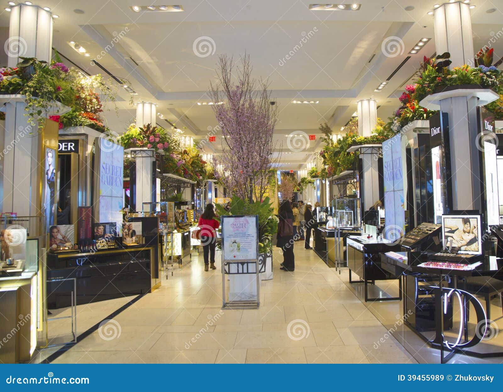 the secret garden theme flower decoration during famous macy s